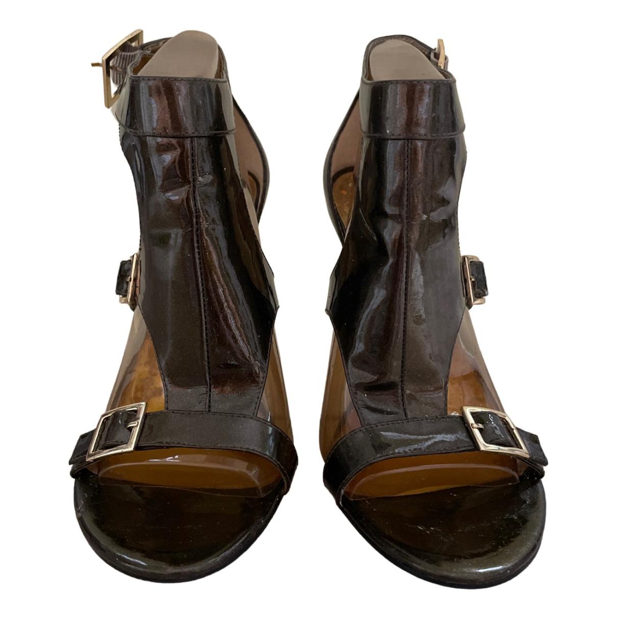 Patent leather sandal GUESS