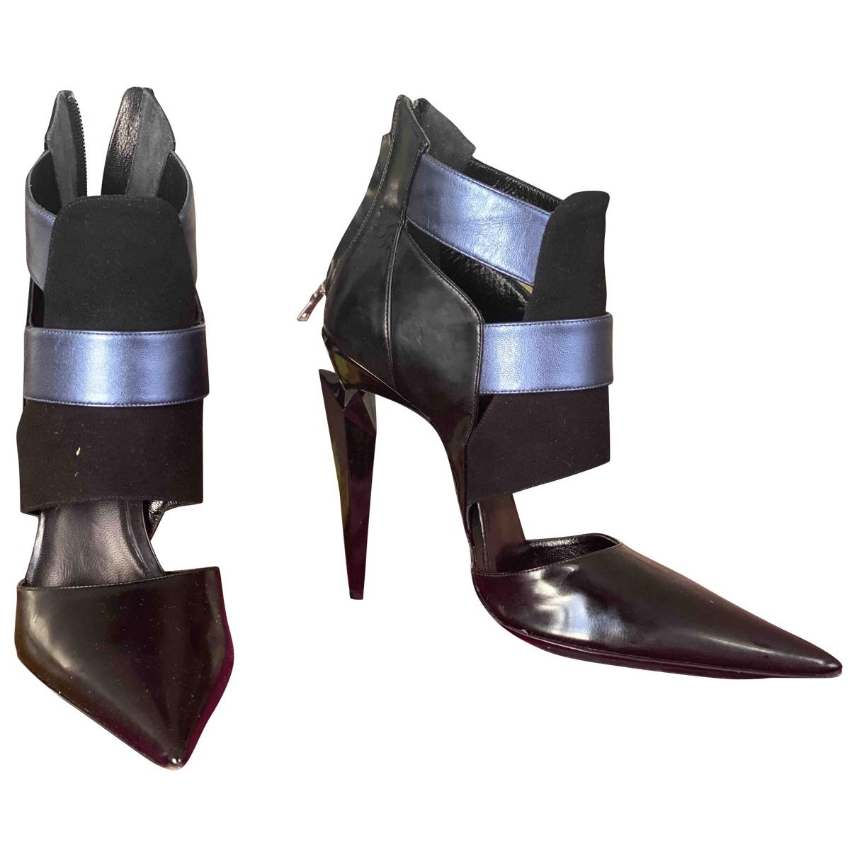Leather heels Etro