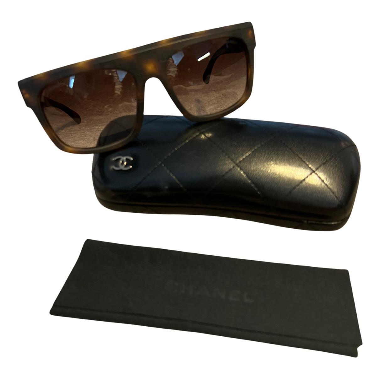 Sunglasses Chanel Brown in Plastic - 31307551
