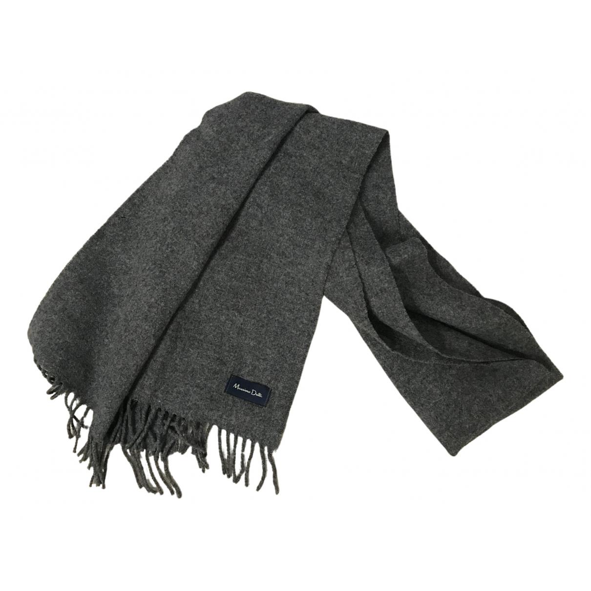 Wool scarf & pocket square Massimo Dutti