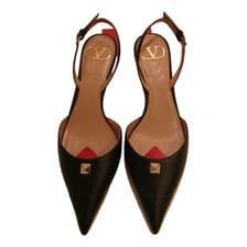 VALENTINO GARAVANI Rockstud leather sandals