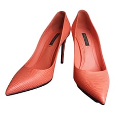 LOUIS VUITTON Chérie leather heels