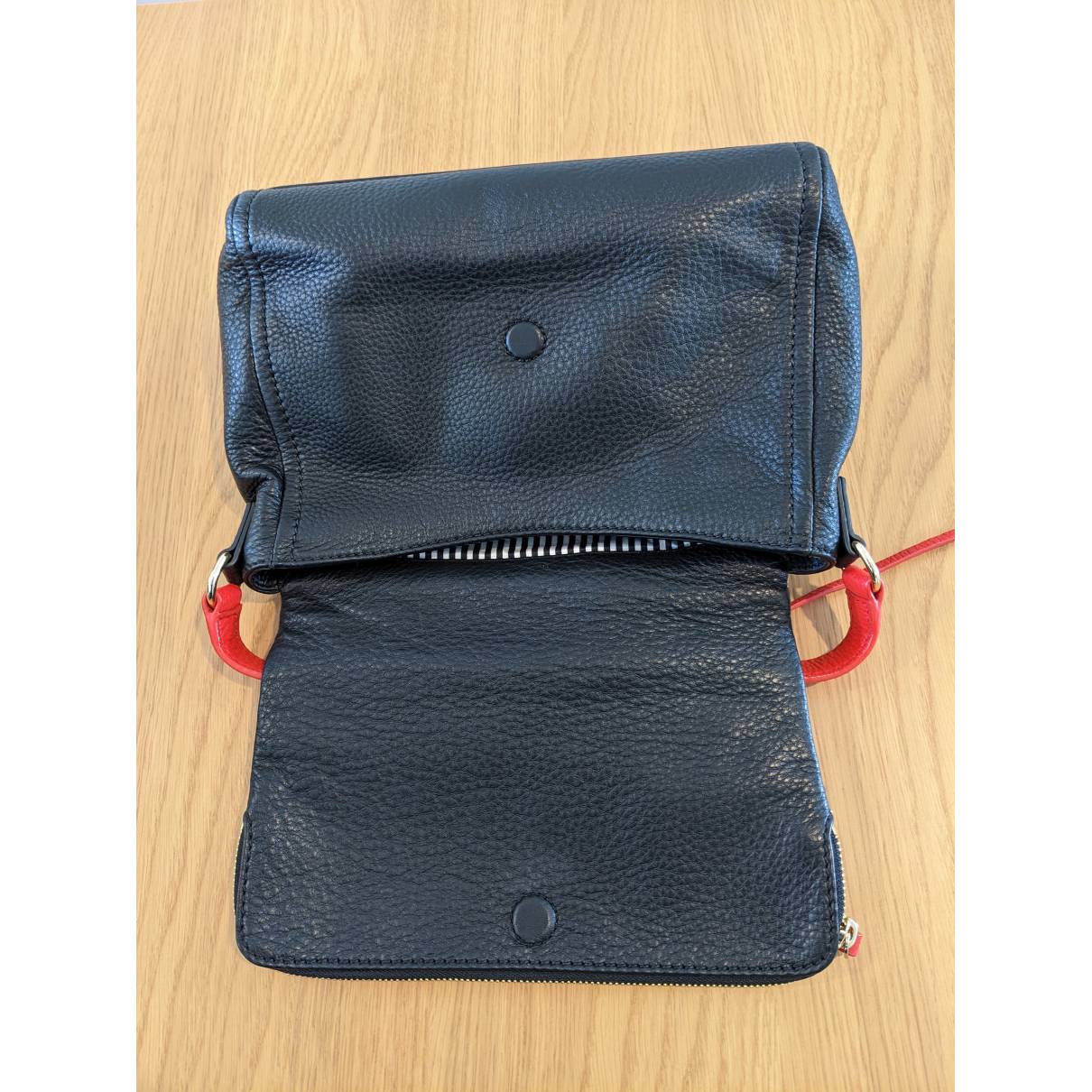 Leather handbag Kate Spade Black in Leather - 31323289