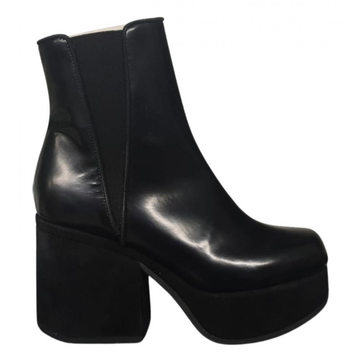Leather ankle boots Alberto Guardiani
