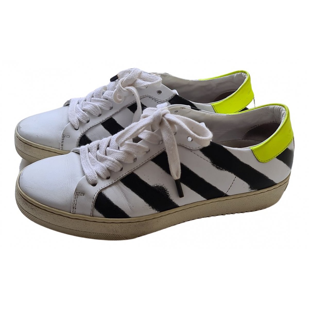 Diagonals leather trainers
