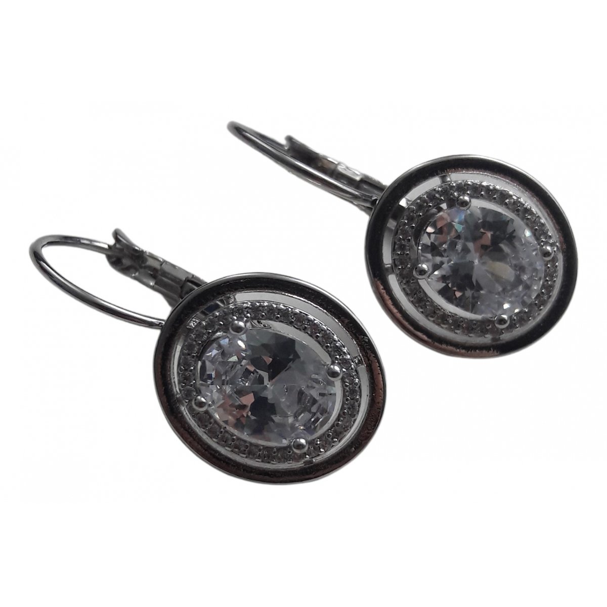 Dormeuses earrings