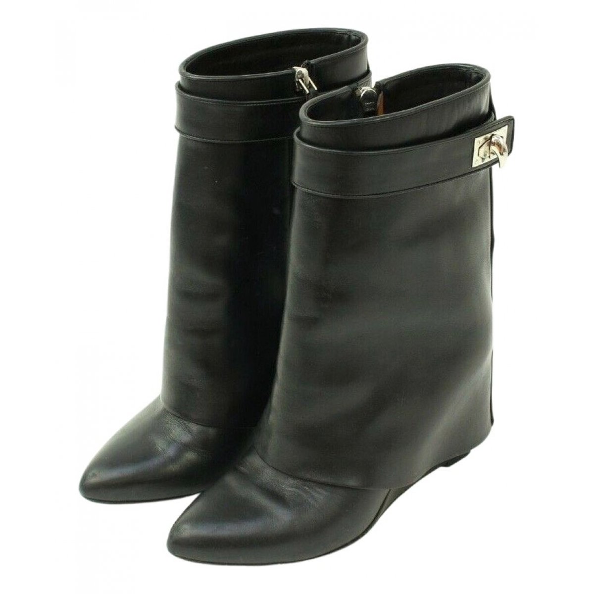 Shark leather buckled boots