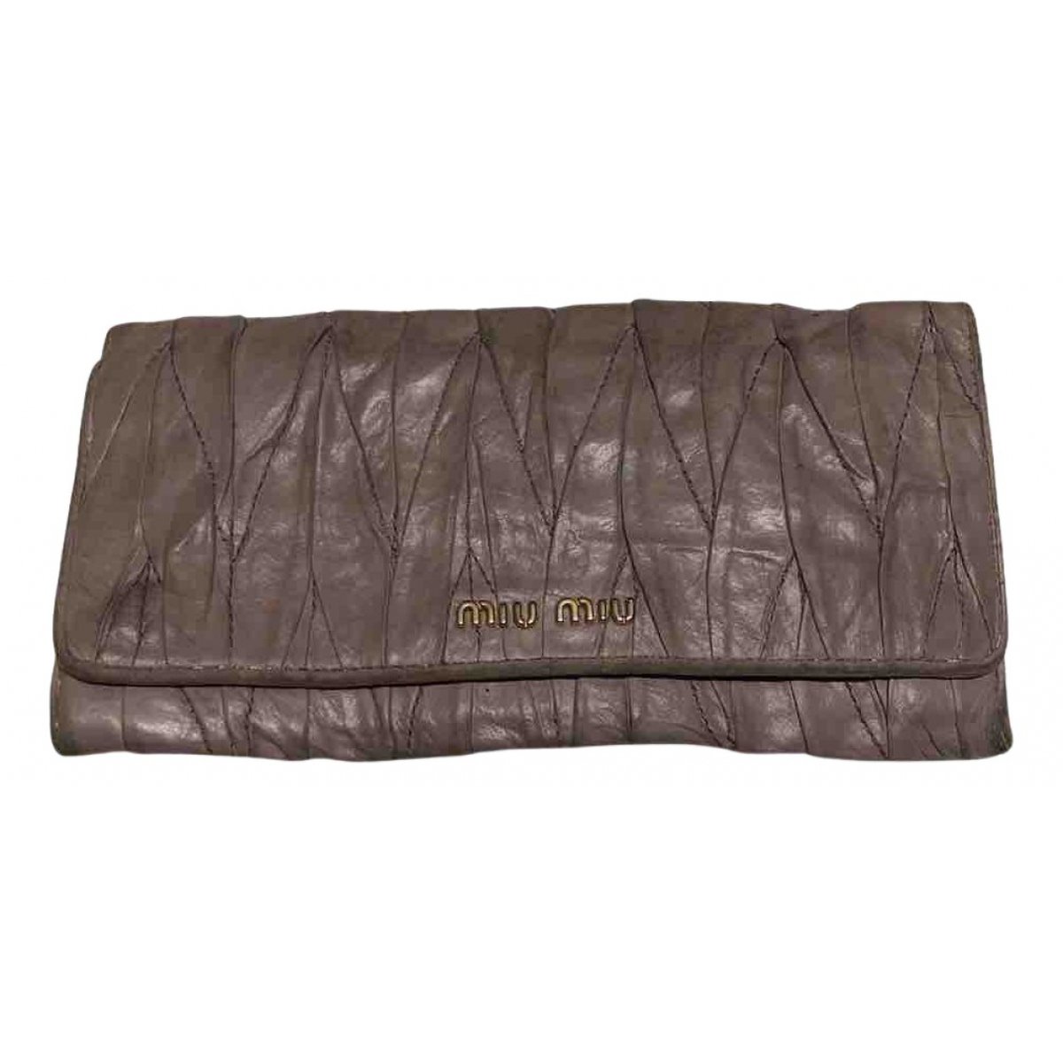 Matelassé cloth clutch bag