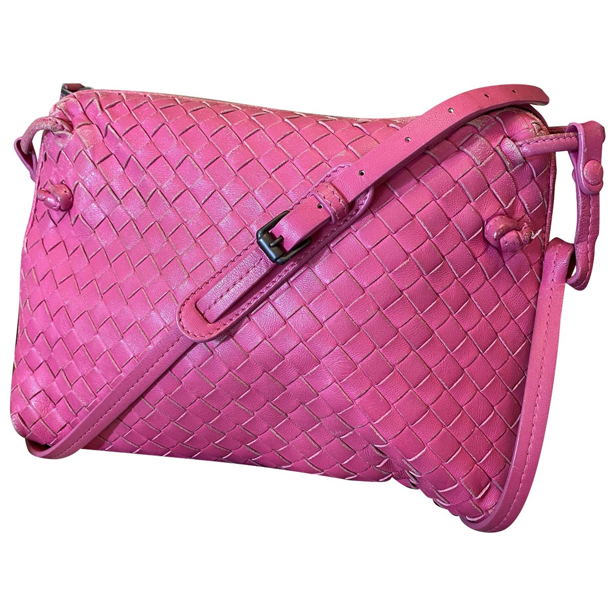 BV Classic leather crossbody bag