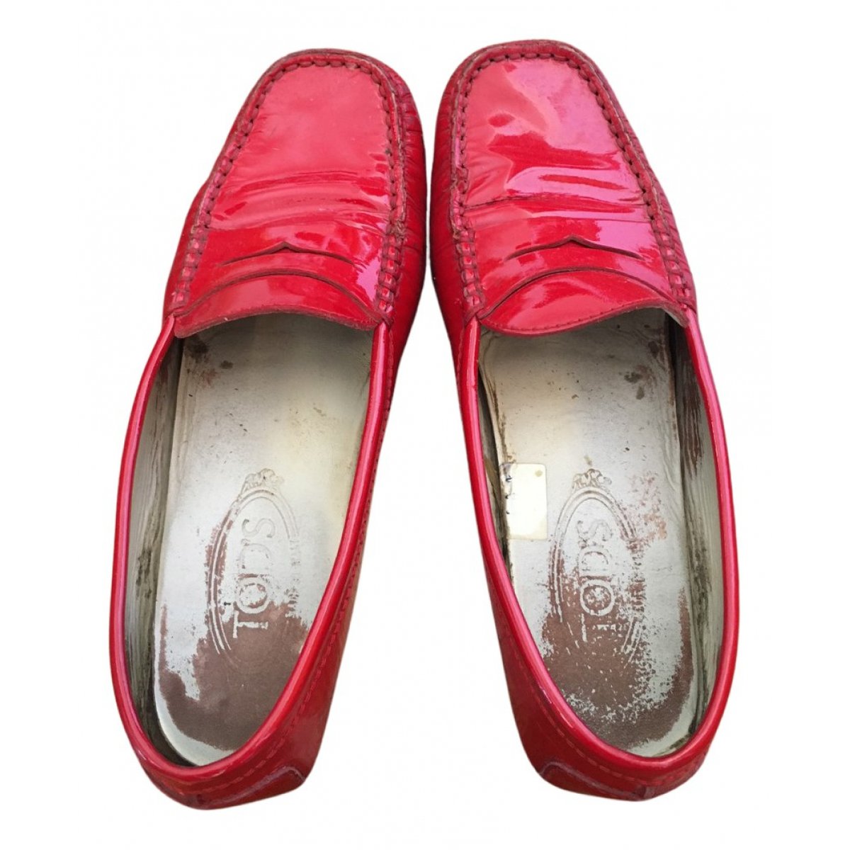 Gommino patent leather flats