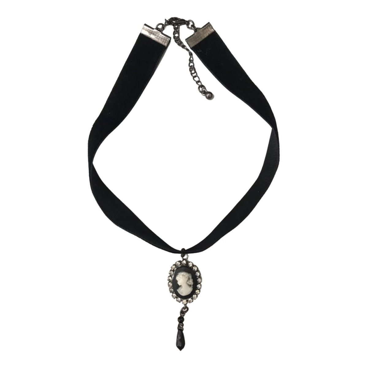 Camée necklace