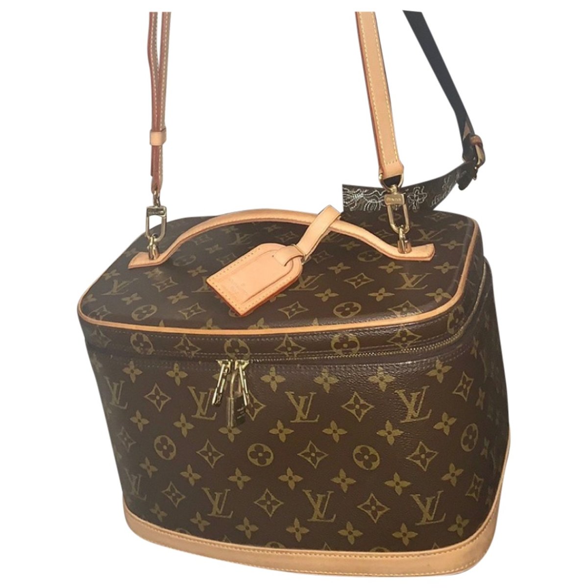 Nice cloth vanity case