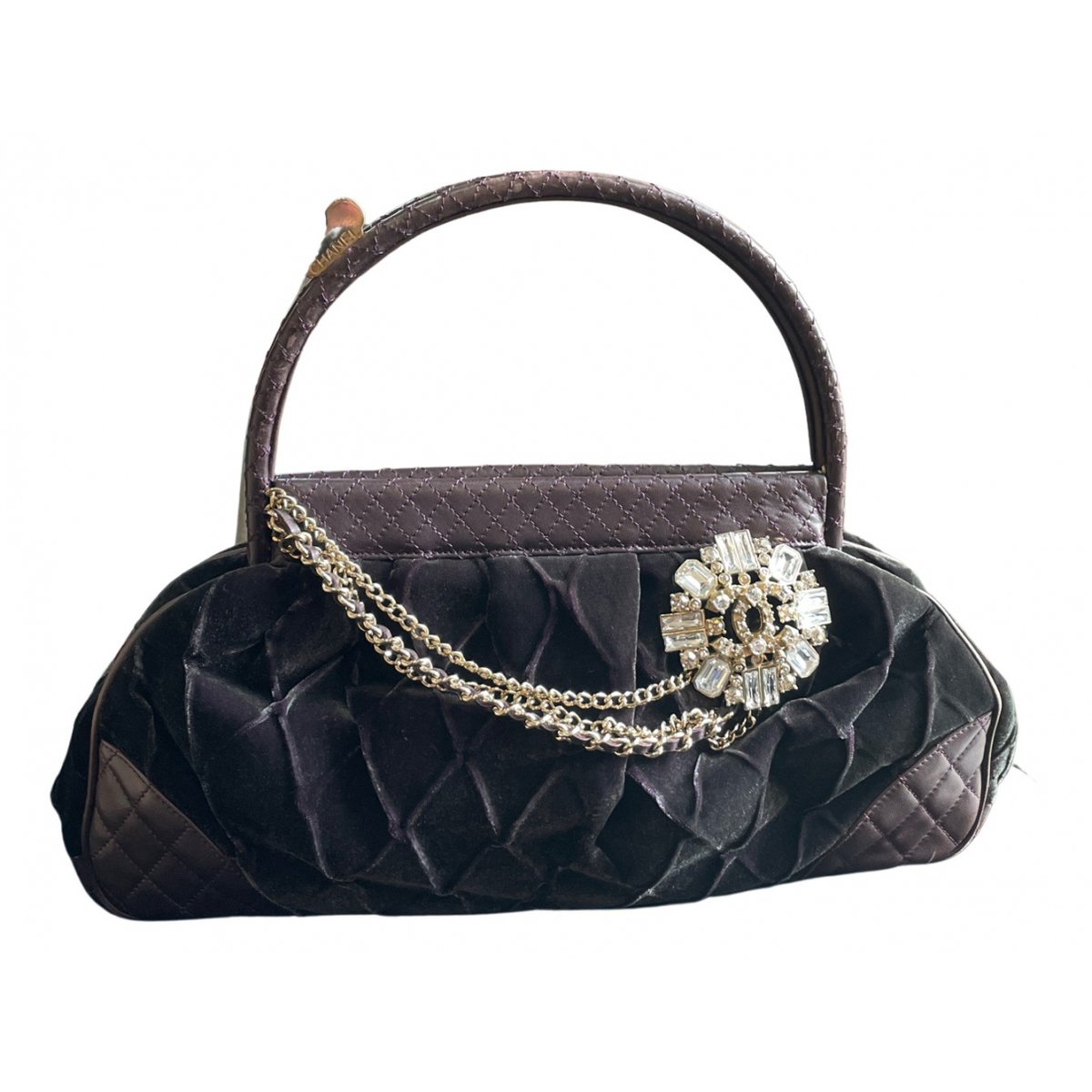 31 Vintage velvet handbag