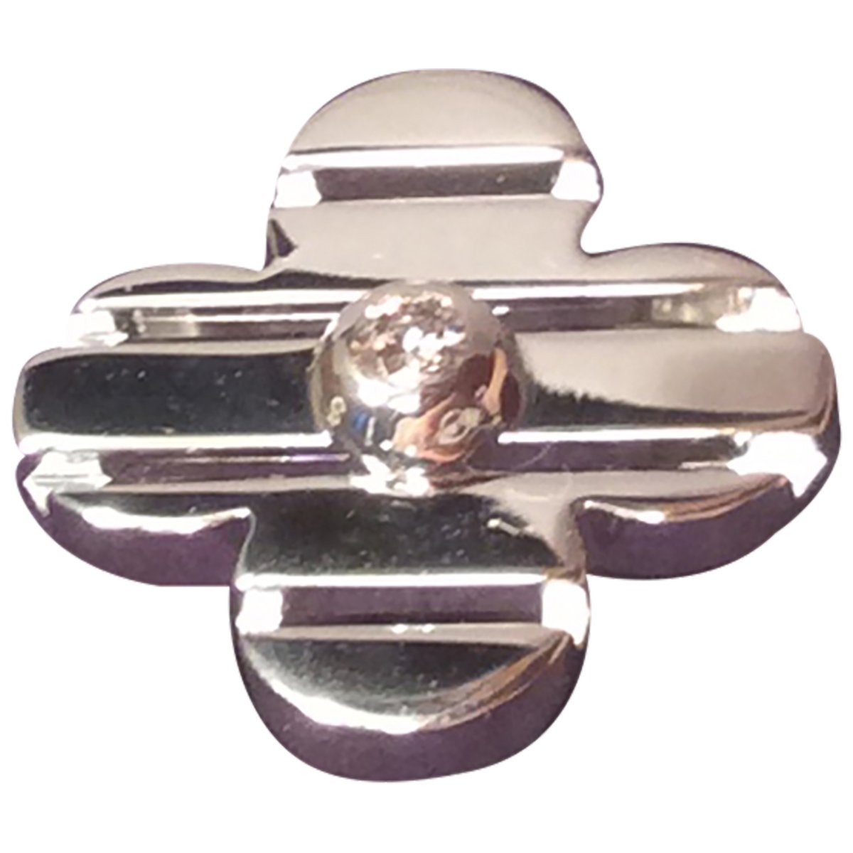 Star Blossom white gold ring