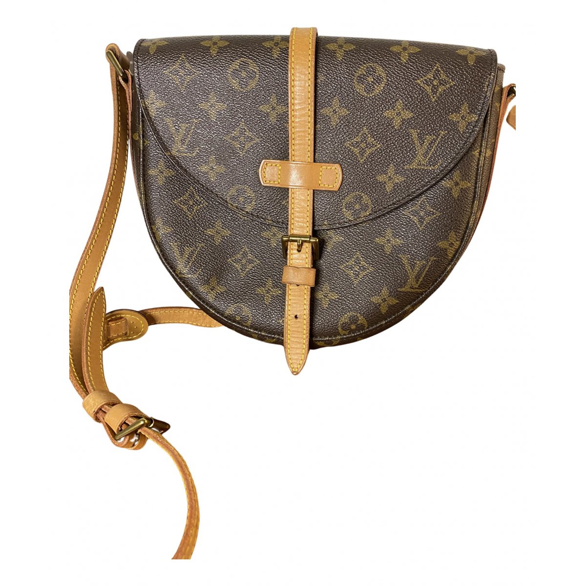 Chantilly patent leather crossbody bag