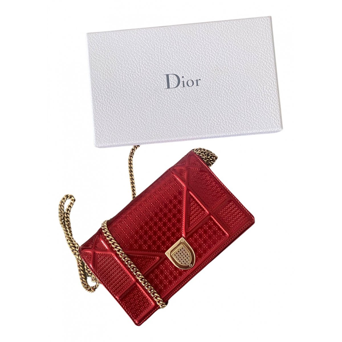 Wallet On Chain Diorama patent leather crossbody bag