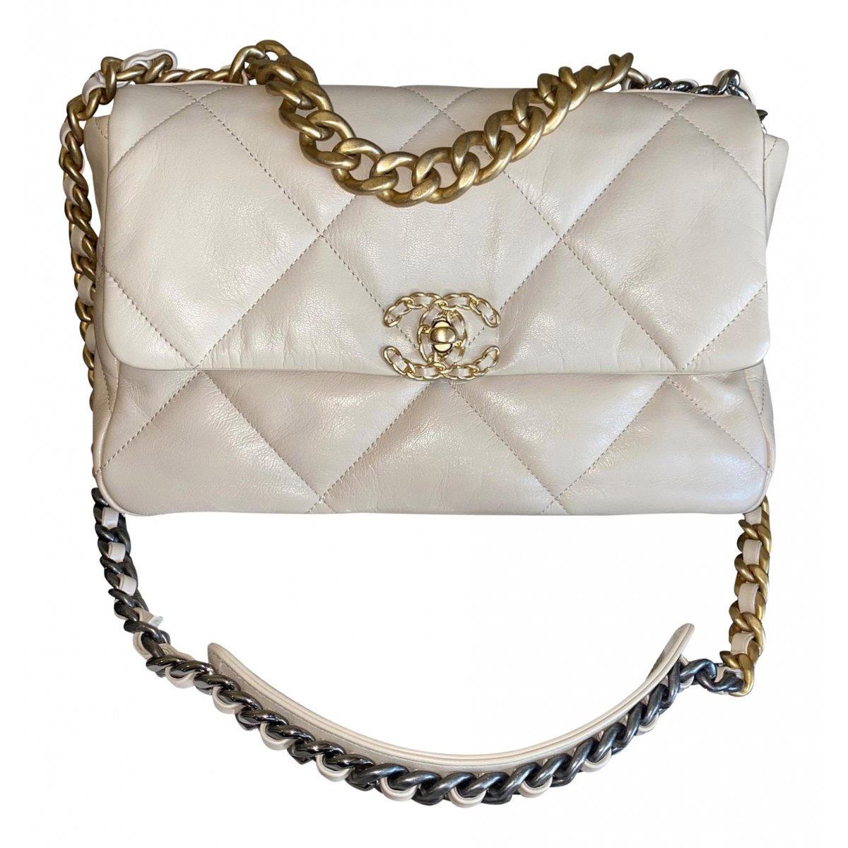 Chanel 19 leather handbag