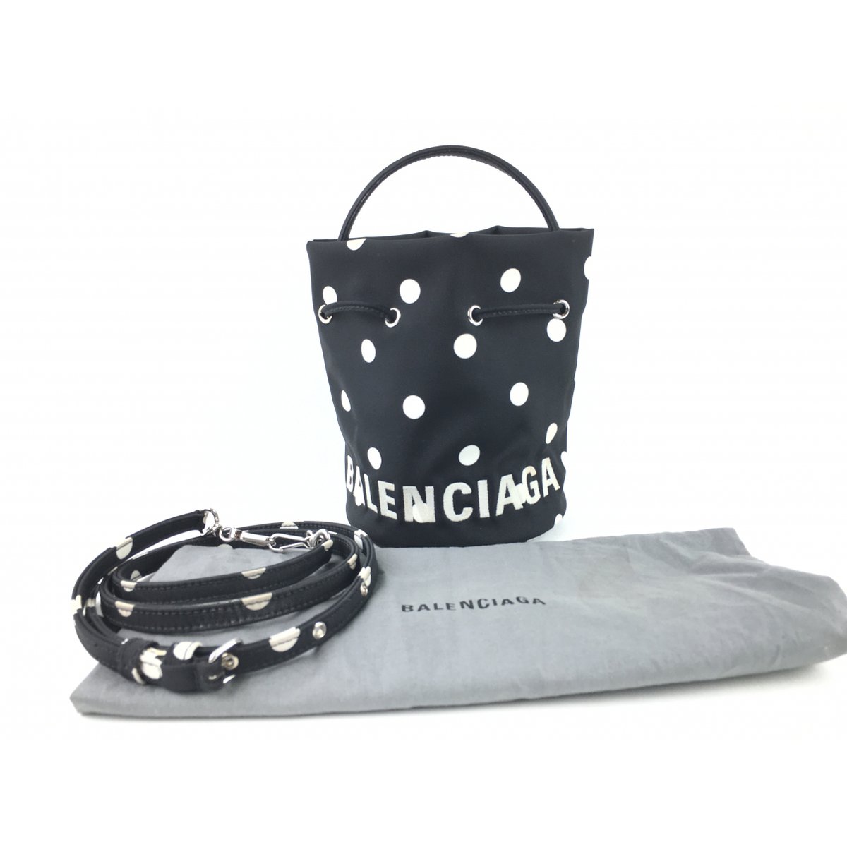 Navy cabas tote