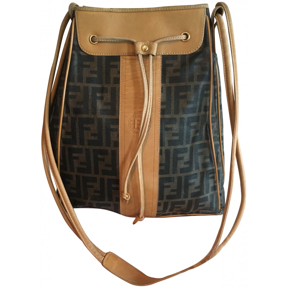Palazzo Bucket patent leather handbag