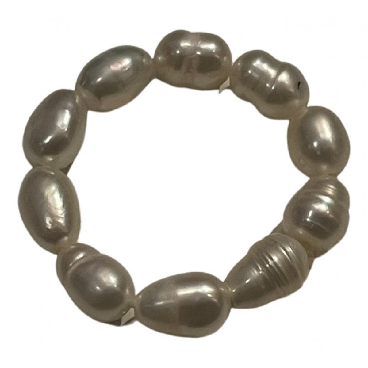 Nacre ring
