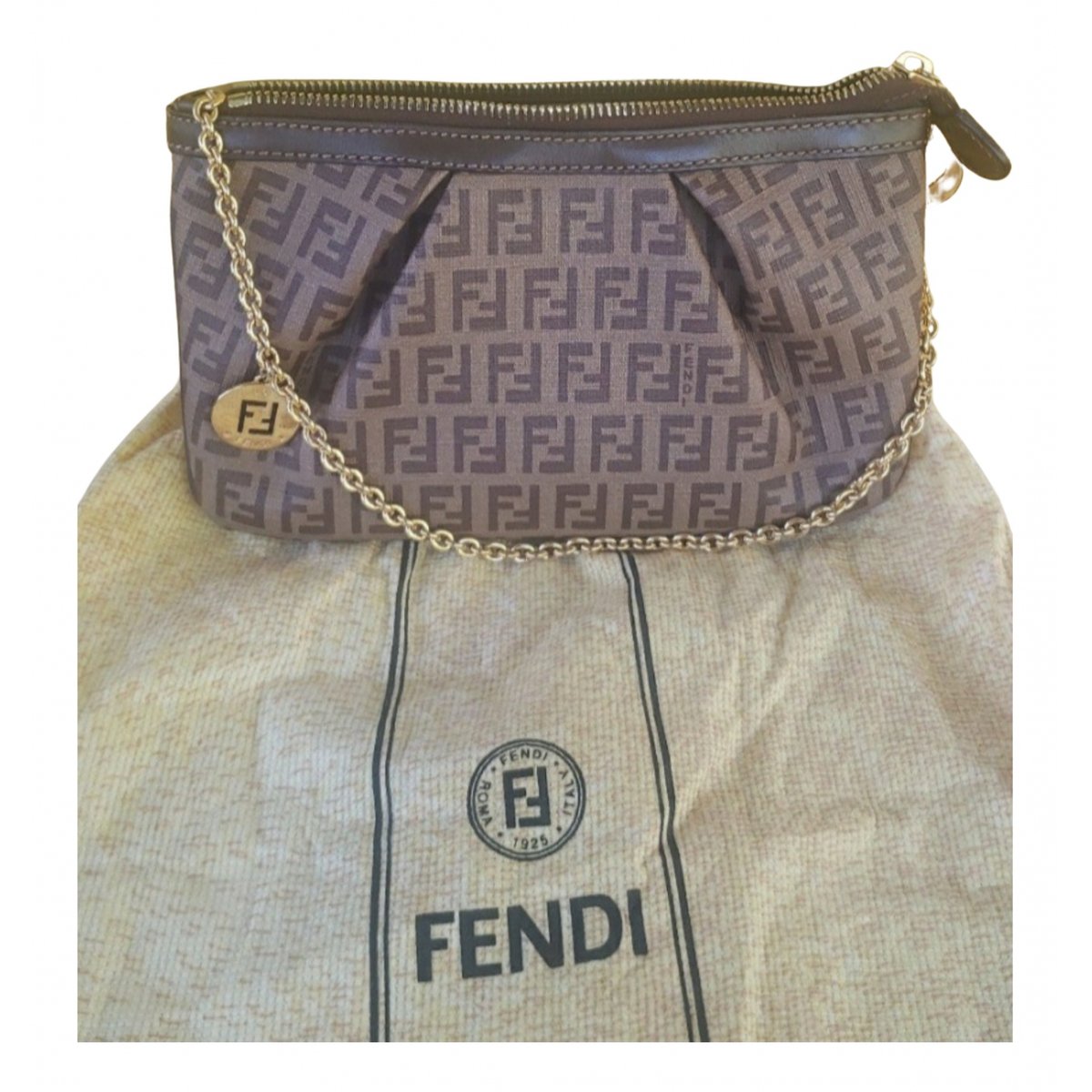 Baguette Chain leather handbag