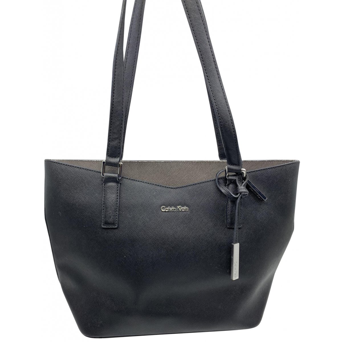 Leather tote