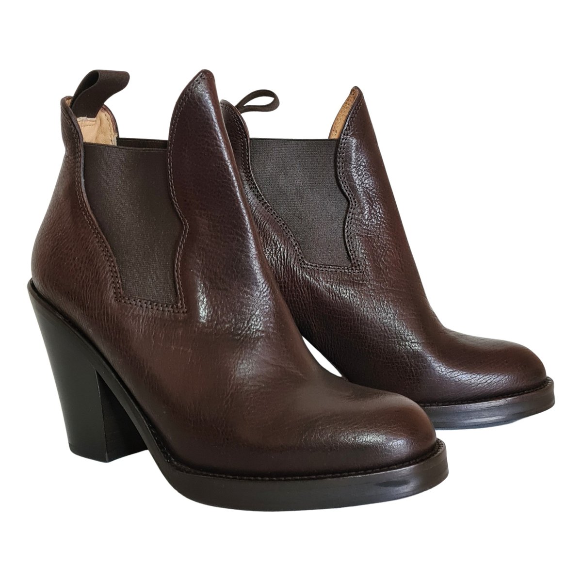 Star leather ankle boots