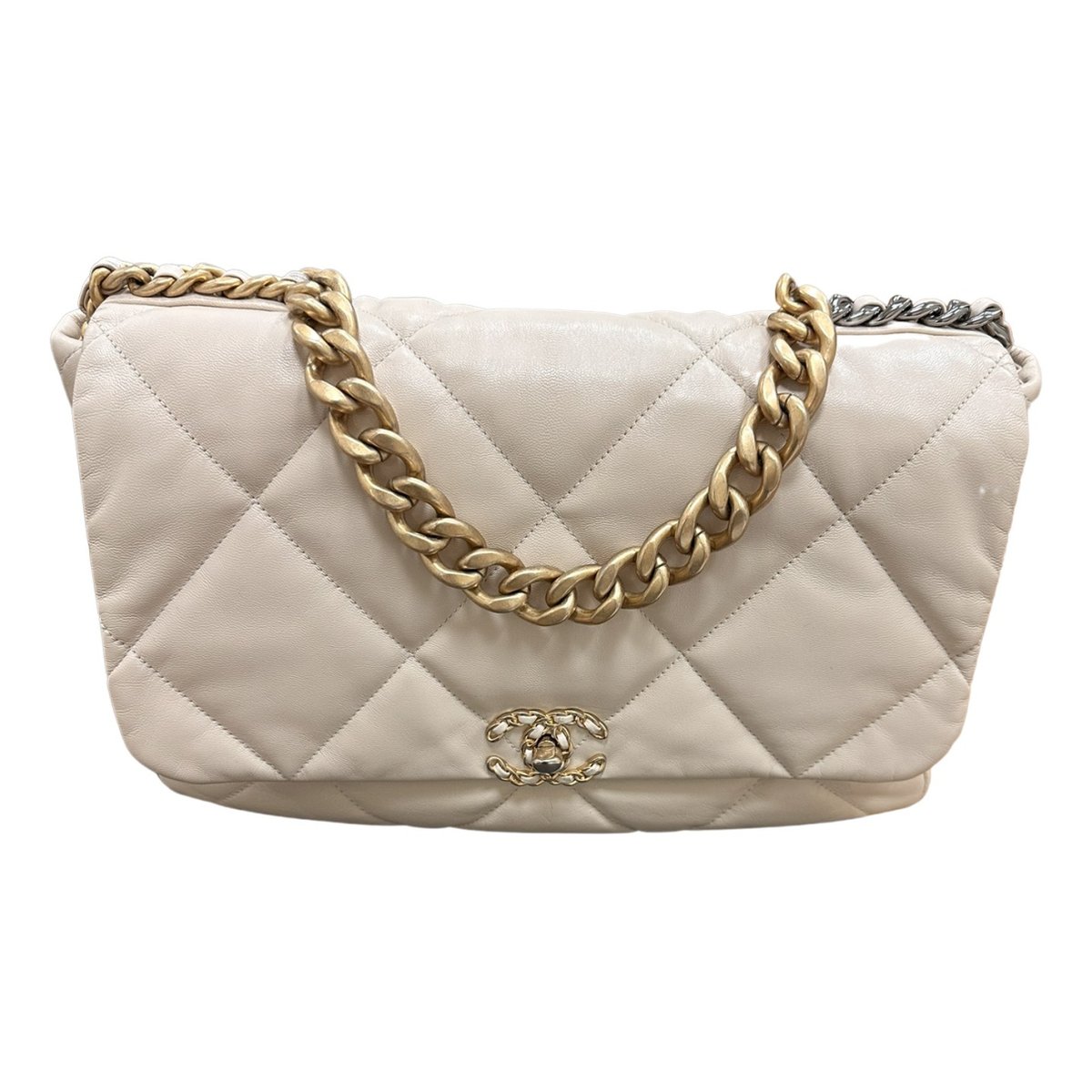 Chanel 19 leather handbag
