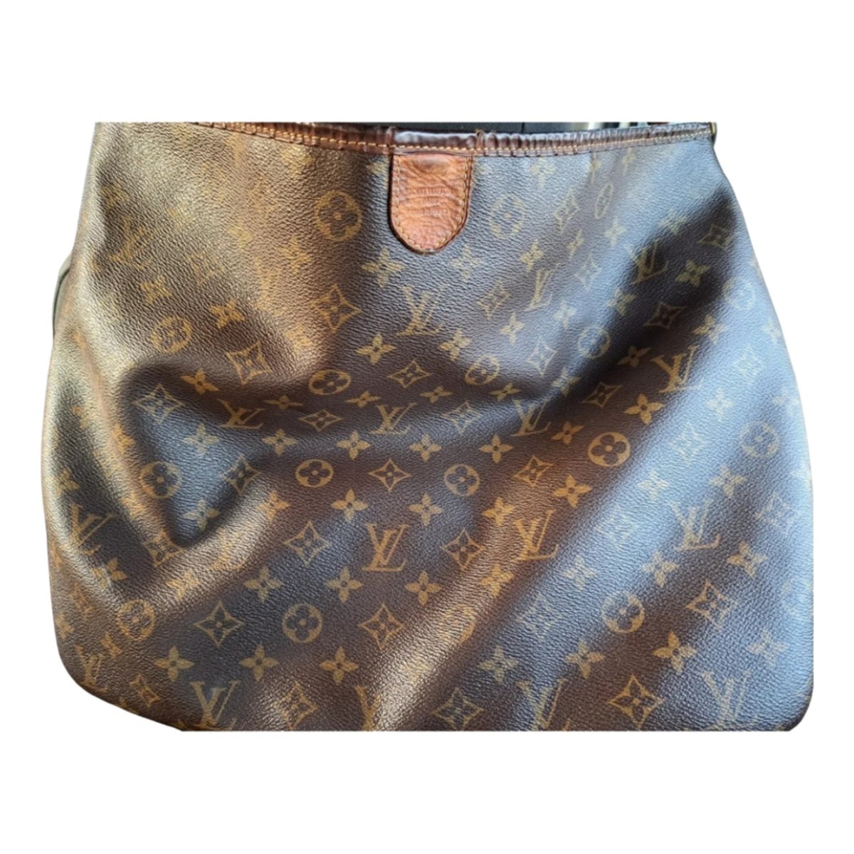 Delightful leather handbag