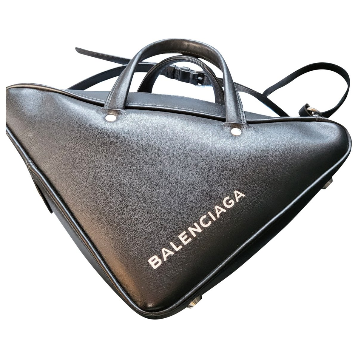 Triangle leather handbag