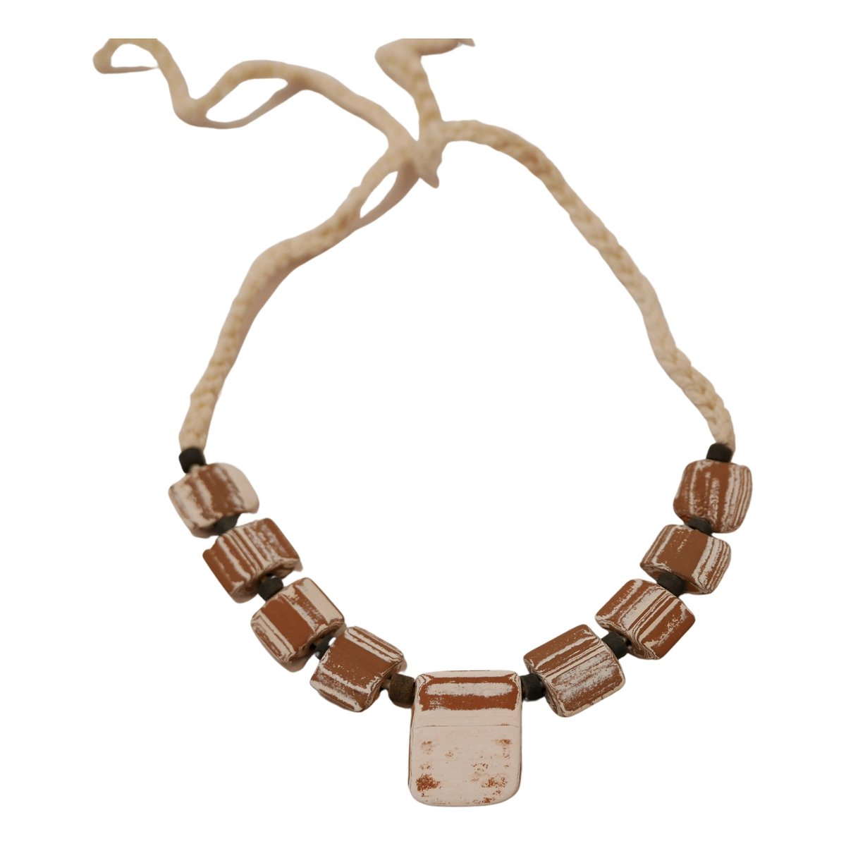 Motifs Ethniques ceramic necklace
