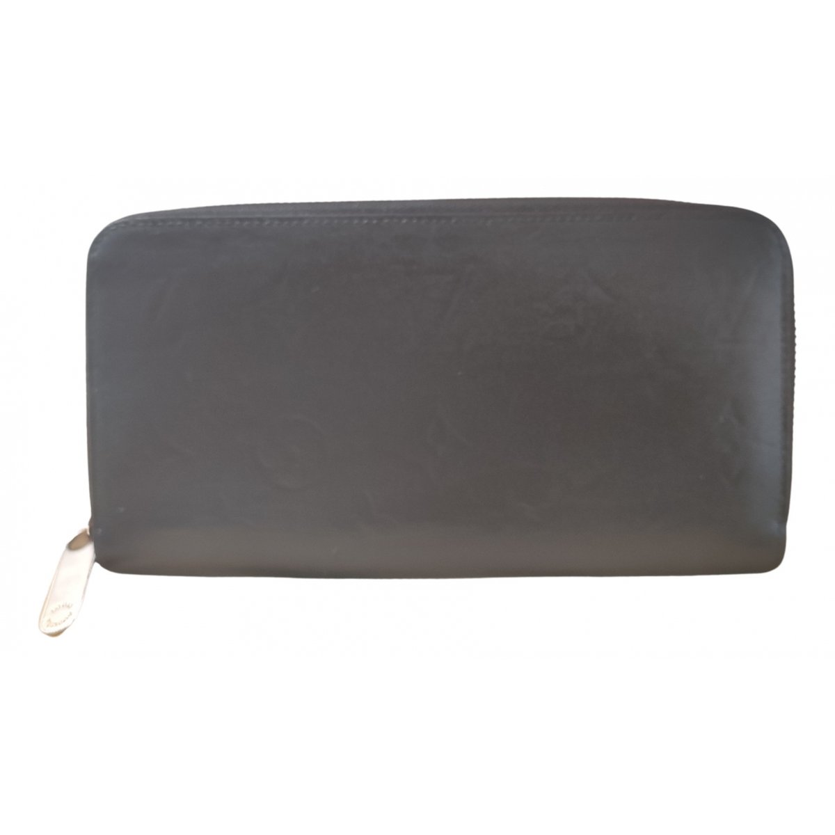 Zippy leather wallet