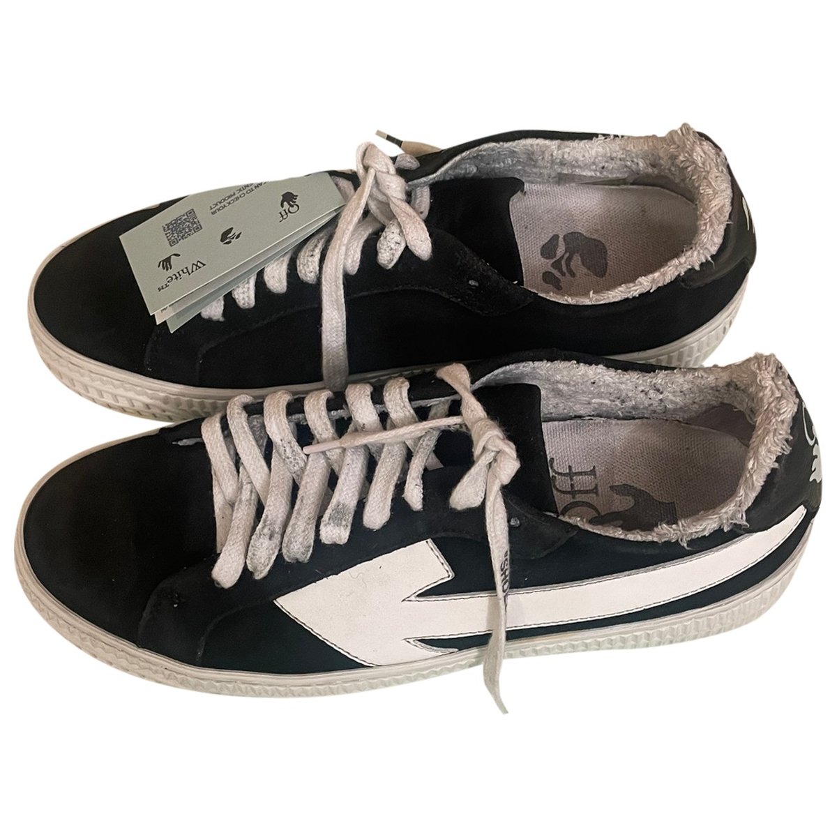 Arrow trainers