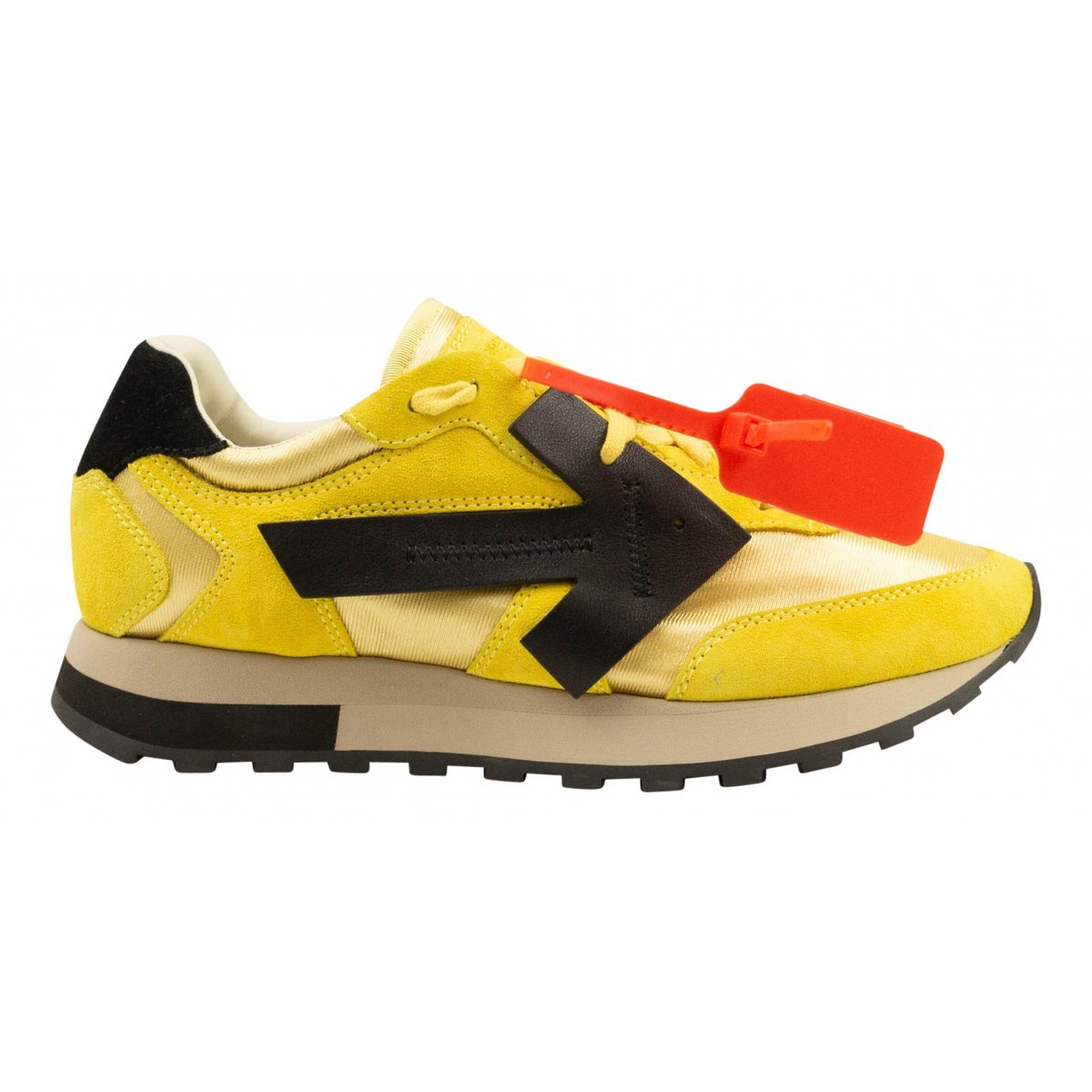 Runner trainers