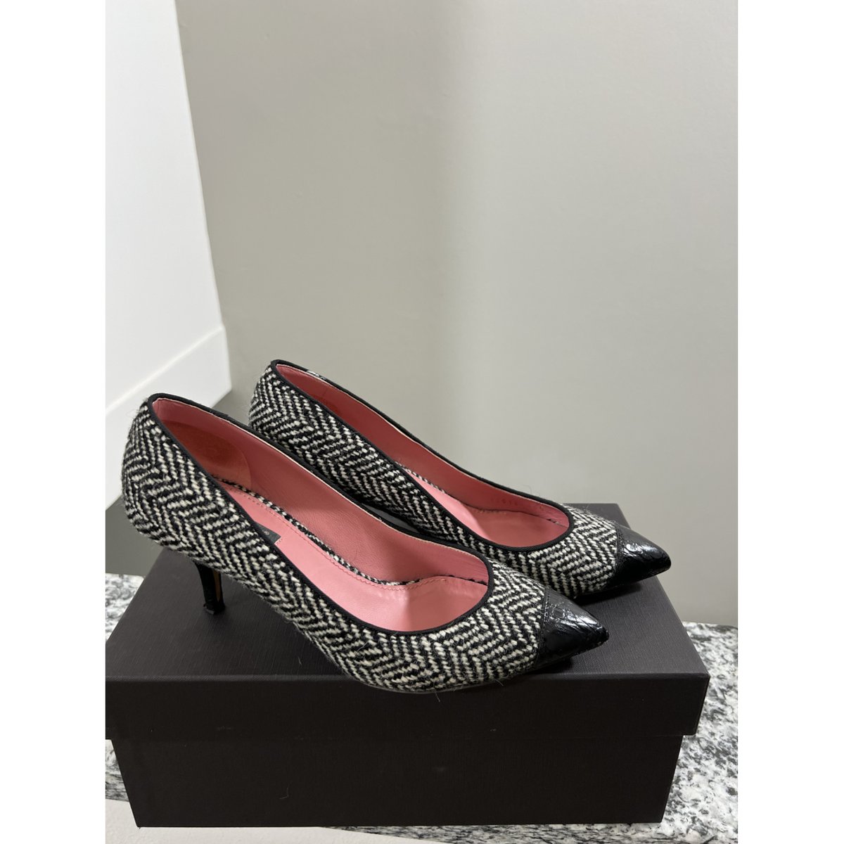 Taormina leather heels