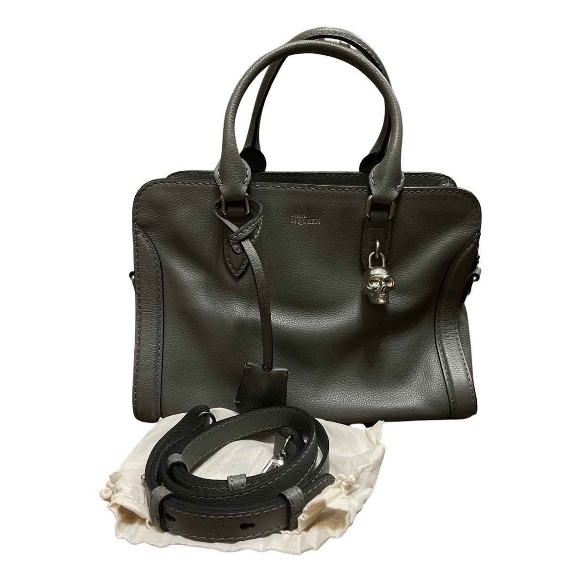 Zippé leather handbag