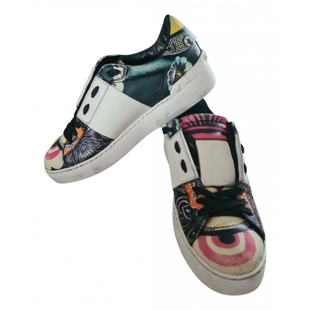Rockstud leather trainers