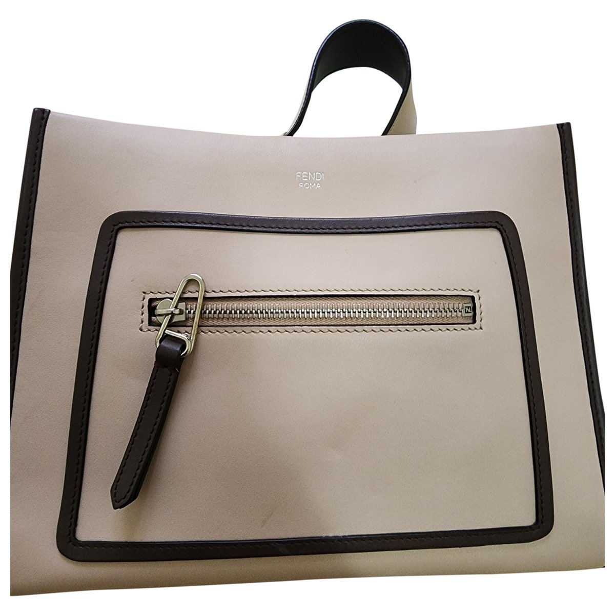 Runaway leather handbag