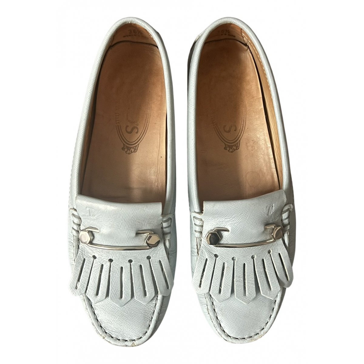 Gommino leather flats