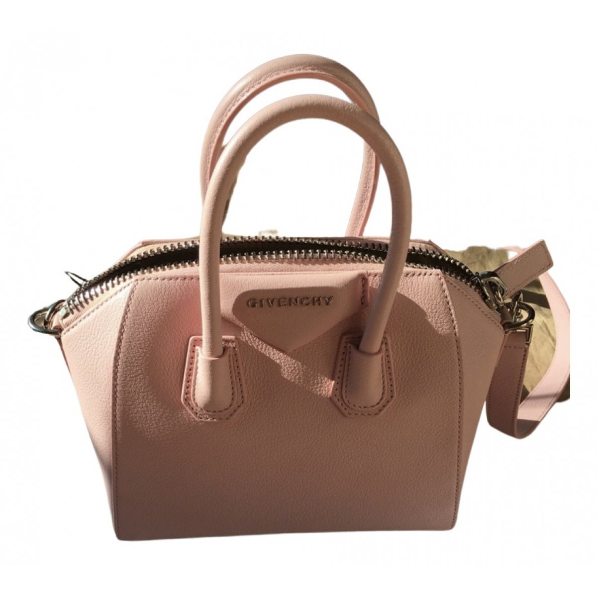 Antigona leather handbag