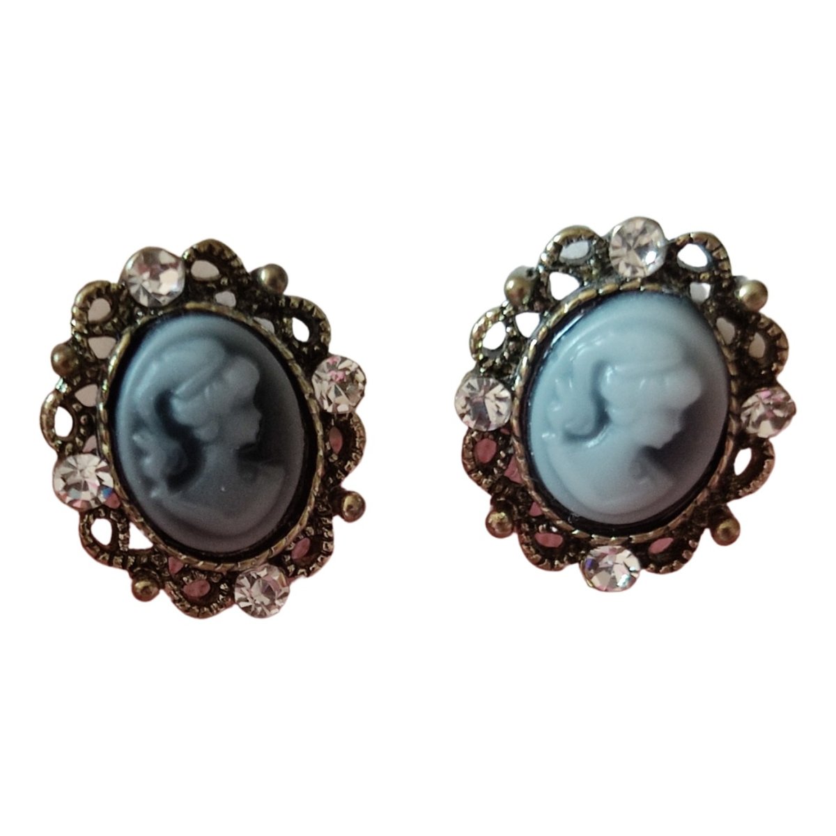 Camée earrings