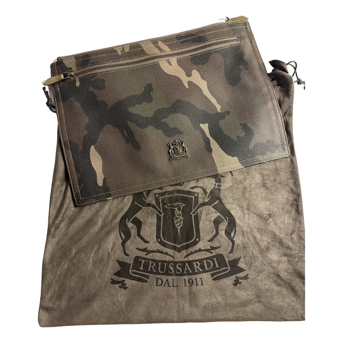 Leather clutch bag
