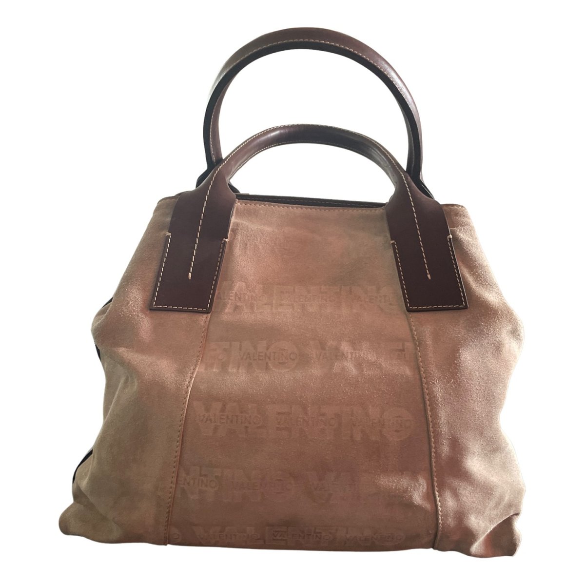 VLogo leather handbag