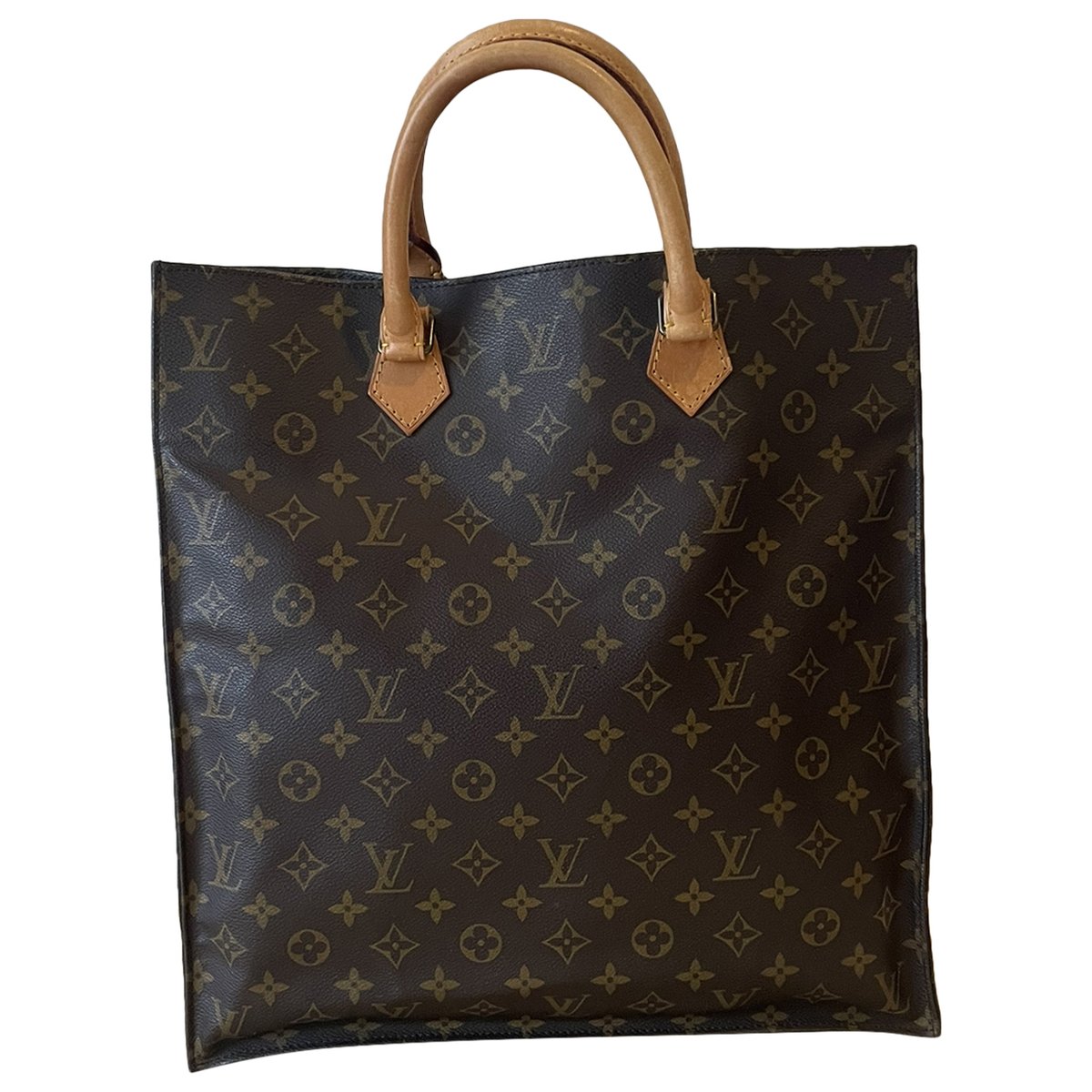 Plat leather handbag