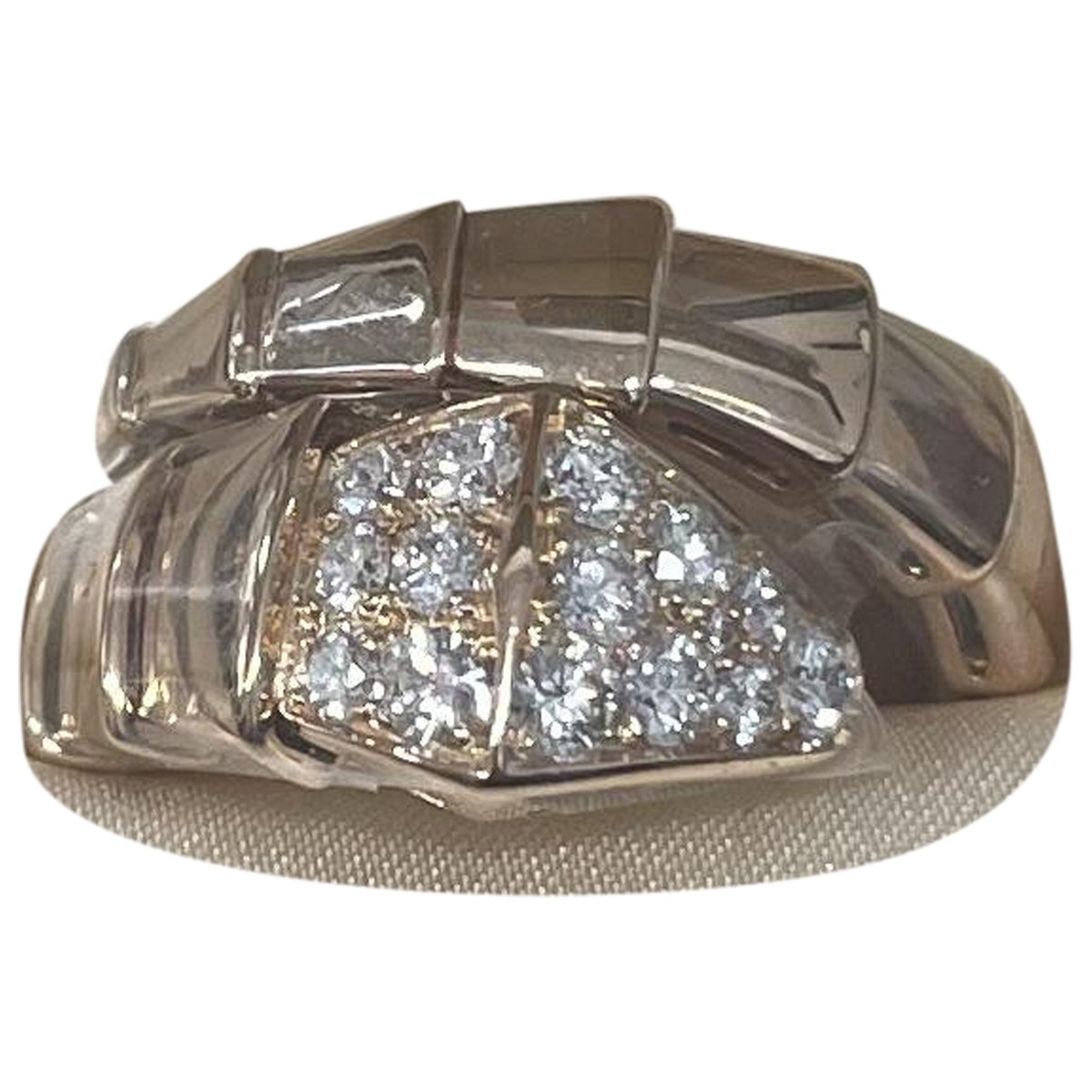 Serpenti Viper pink gold ring