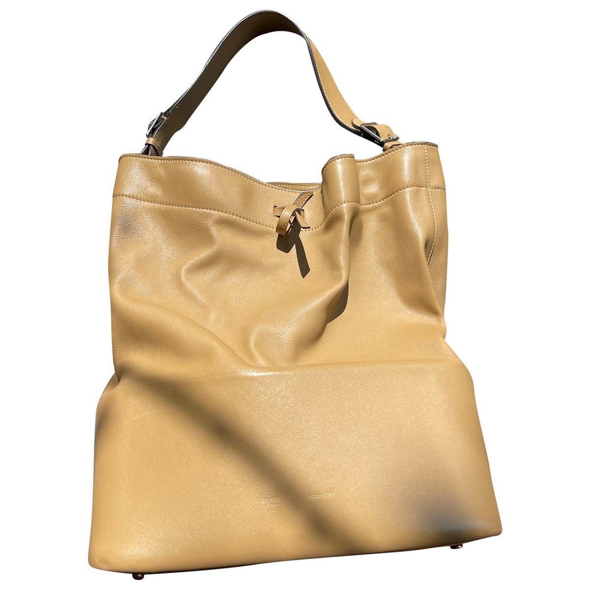 Twisted leather tote