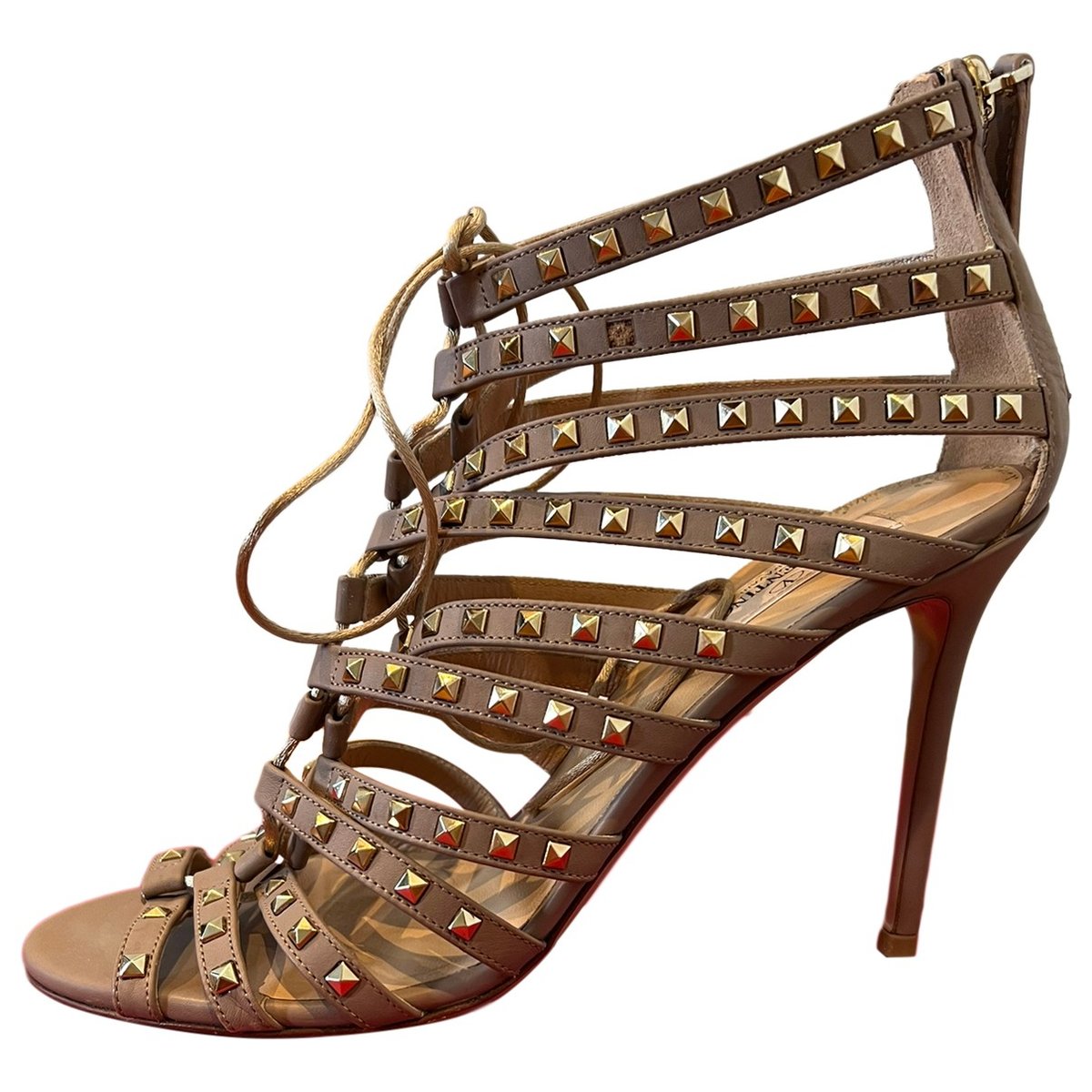 Rockstud leather heels