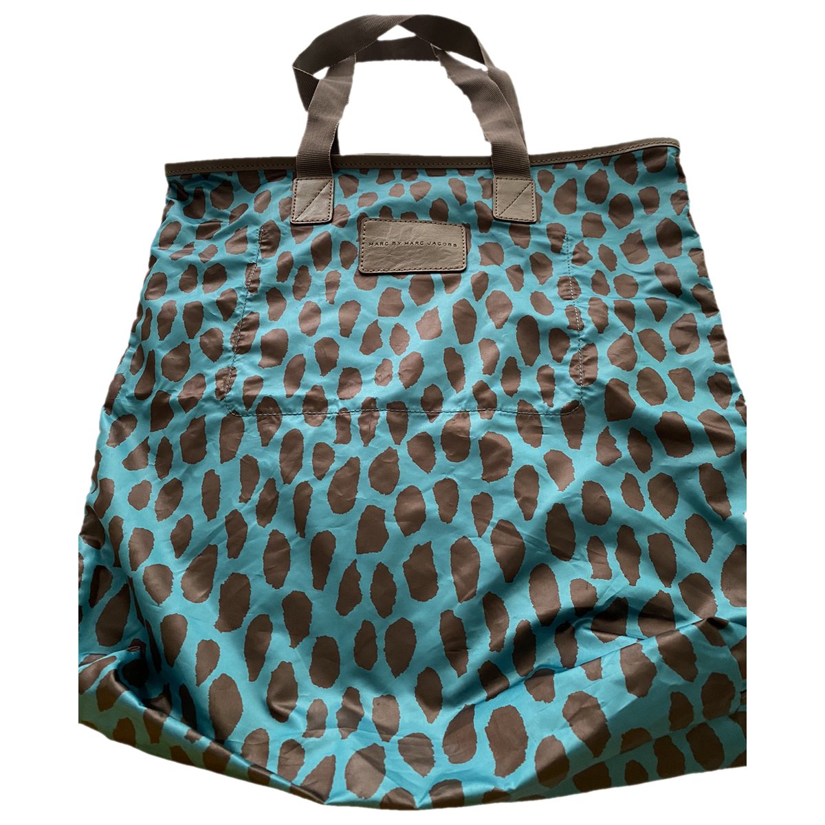 Pretty Nylon tote