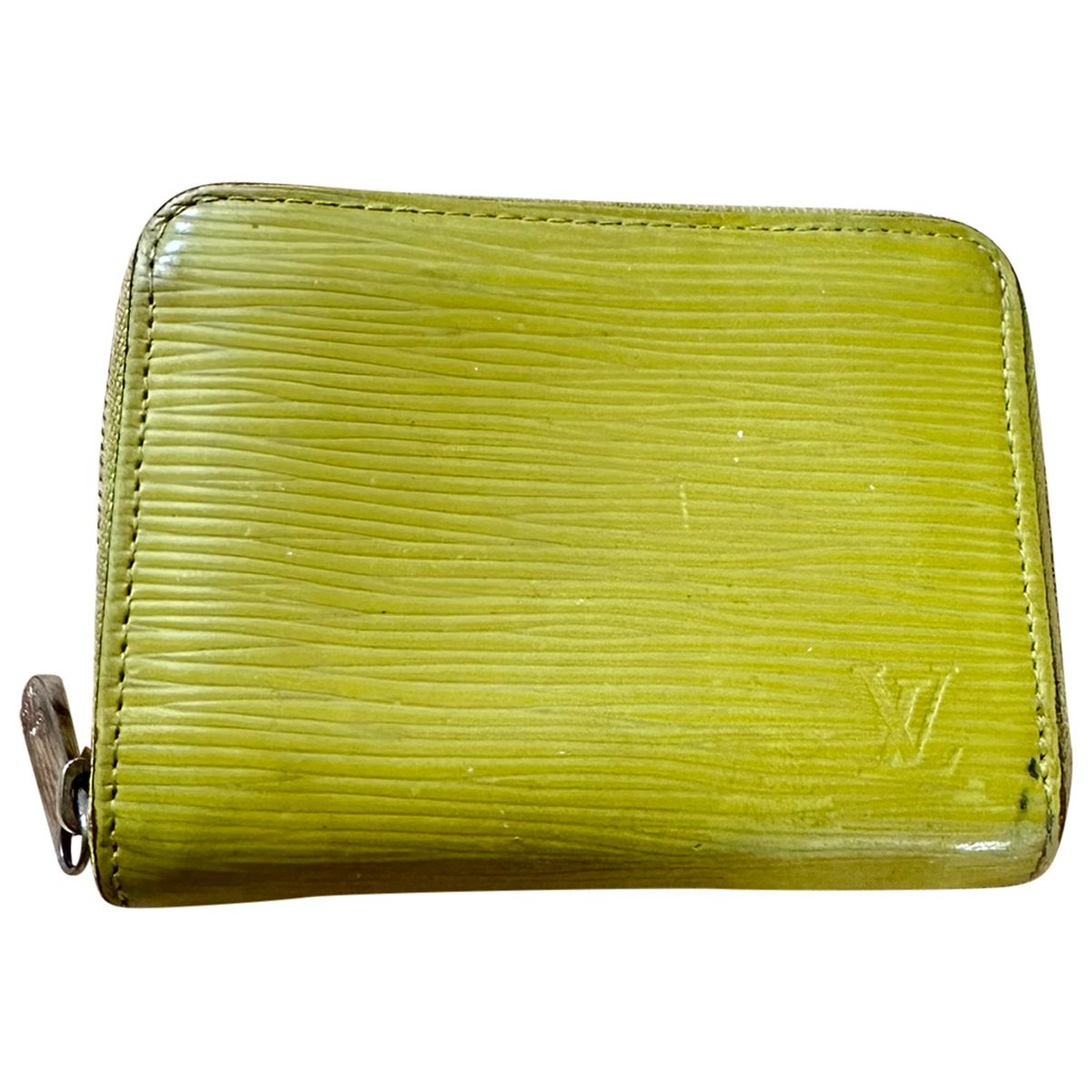 Zippy leather wallet