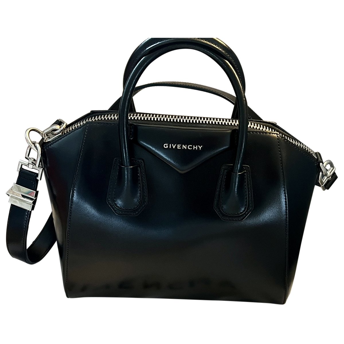 Antigona leather handbag